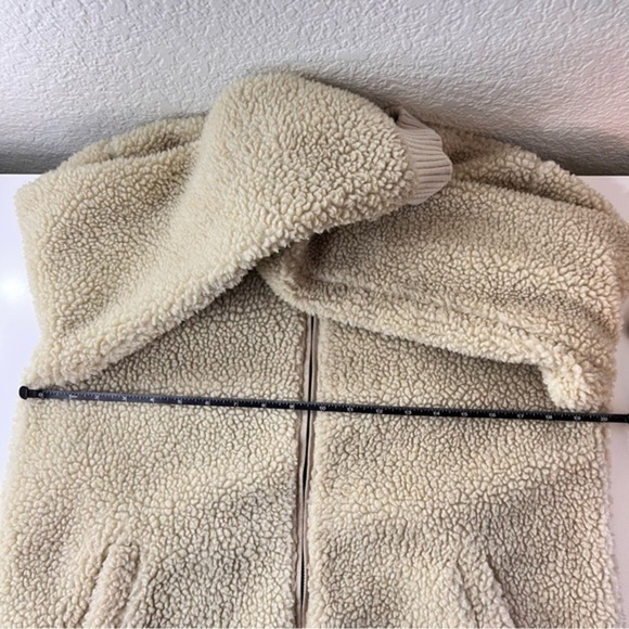 Abercrombie & Fitch Oversized Sherpa Zip Up Bomber Jacket Size M - Picture 9 of 12